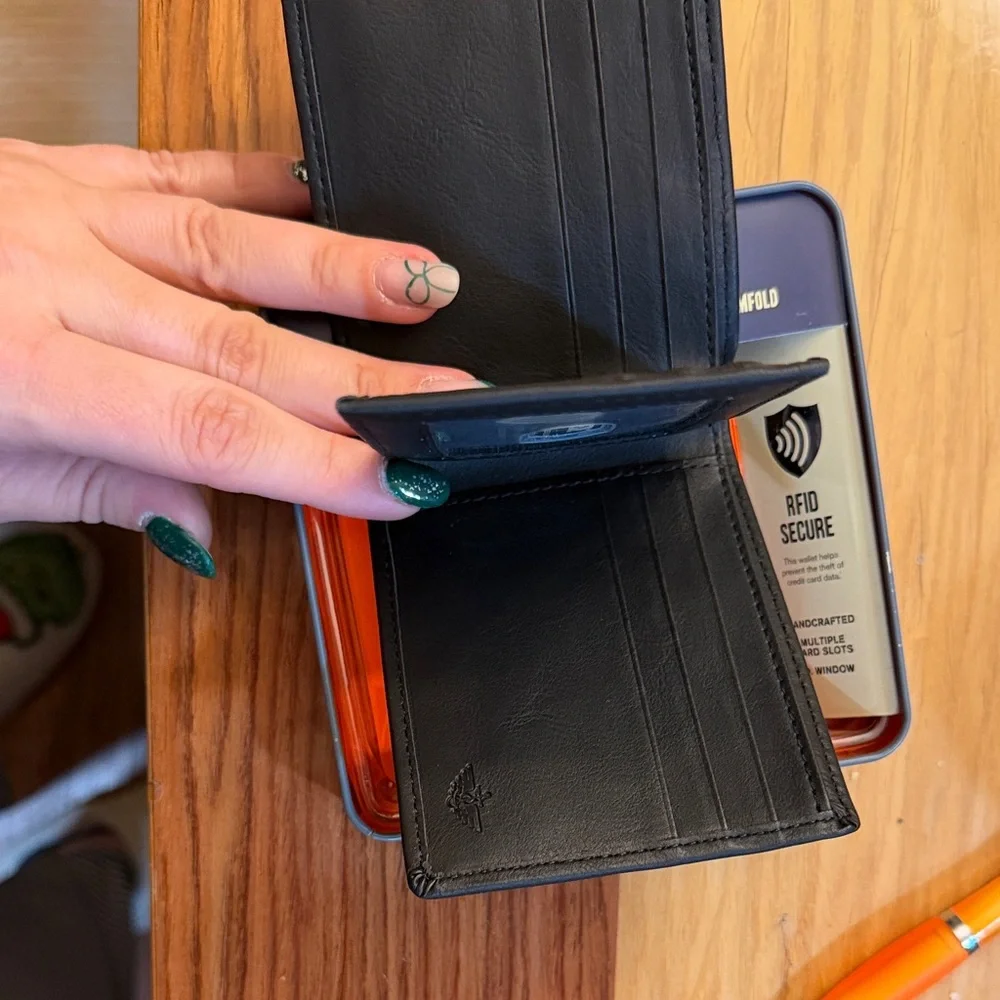 Dockers Black Slimfold RFID Wallet